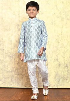 Pls Check The Size Chart before placing the Order  Kids Indo-western Sherwani + Jacket And Matching Silk Pant * Style - Kids Kurta Pajama * Fabric - Premium Polyester * Color - Peach/Multi Color/Light Beige * Work Type - Printed * Bottom - Paired with Matching Silk Pant Boys Wedding Dress, Kurta For Kids, Wedding Dress Kids, Boys Sherwani, Sherwani Jacket, Ring Bearer Suit, Kids Kurta Pajama, Kids Ring, Kids Kurta