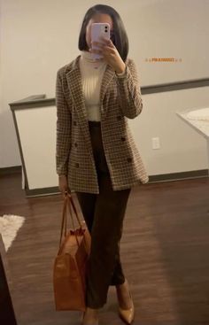 Fall Outfits Shorts, Women Business Professional Outfits, Baddie Casual Outfits, Corporate Baddie Outfits, Internship Outfit, Cute Professional Outfits, Corporate Baddie, Business Professional Outfits, Business Attire Women