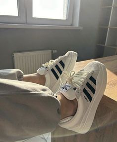 Bad Bunny Adidas, Adidas Bad Bunny, Sneakers 2024, Campus Adidas, Trendy Shoes Sneakers, Dr Shoes, Preppy Shoes, Pretty Shoes Sneakers