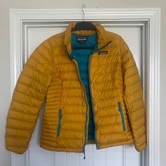 Finally Found A Good One After Searching For A While And I Just Don’t Love It As Much As My Arc’teryx Jackets. Hard To Find Color. There Is Nothing Major To Note But It Looks Like There Might Be Some Discoloration On The Collar (Typical With These Jackets) But There’s No Clear Border As If It Is Stained. Interior Is Basically Like New. Coats Women, Find Color, Patagonia Jacket, Patagonia Jackets, Teal Color, Patagonia Womens, Teal Colors, Just Don, Patagonia