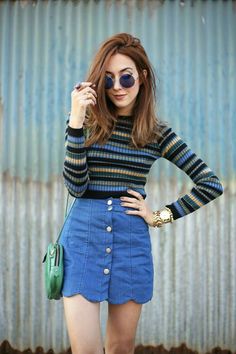 Admit it...you all want the skirt. Scallop Skirt Outfit, Cutesie Outfits, Vestiti In Jeans, Throwback Outfits, Fashion Guys, Diy Outfits, Scalloped Skirt, Mode Tips, Fest Outfits