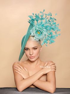 Oaks Day, Green Fascinator, High Fashion Makeup, French Flowers