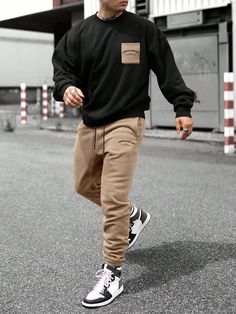 Athletic Mens Fashion Casual, Cool Mens Outfits Fashion Styles, Neat Outfits Men, Chic Male Fashion, Athleisure Mens Outfits, Men Outfits Joggers, Men’s Street Wear Outfits Fall, Drip Clothes Men, Men Sweats Outfit