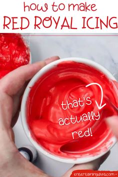 how to make red royal icing that's actually red with text overlay