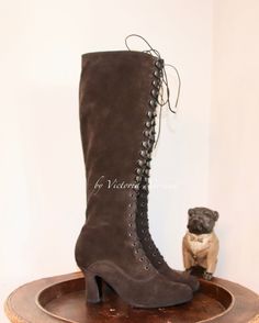 Victorian Almond Toe Fitted Boots, Medieval Style Round Toe Boots For Fall, Victorian Boots For Formal Fall Occasions, Victorian Boots With Leather Sole For Fall, Victorian Style Fitted Leather Boots, Fitted Victorian Leather Boots, Vintage Winter Lace-up Boots With Snip Toe, Victorian Round Toe Boots For Fall, Victorian Style Round Toe Boots For Fall