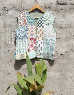 Cotton Patchwork Jackets Indian Cotton Handmade Winter Jacket - Etsy Handmade Patch, Kantha Jacket, Color Block Tee, Patchwork Jacket, Summer Jacket, Indian Cotton, Work Jackets, Winter Coats Jackets, Colour Block