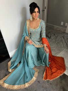 Mehendi Outfits For Bride, Sky Blue Suit, Mehendi Outfits, Desi Wedding Dresses, India Clothes, Eid Outfits, Traditional Indian Outfits