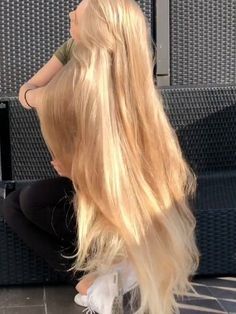 Medium Aesthetic, Blonde Ideas, Long Face Hairstyles, Face Shape Hairstyles, Aesthetic Brown, Hair Streaks