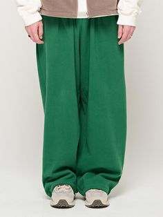 Composition : COTTON 100%Country of Origin : KOREA Green Spring Streetwear Bottoms, Baggy Green Sweatpants For Spring, Green Baggy Sweatpants For Spring, Green Wide Leg Sweatpants For Streetwear, Green Straight-leg Sweatpants For Streetwear, Green Relaxed Fit Straight Pants, Green Straight Sweatpants For Streetwear, Casual Green Full-length Bottoms, Green Relaxed Fit Pants