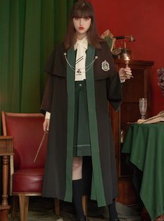 ❤︎Magical Girl Class Cloak❤︎ Hogwarts Costume, Slytherin Uniform, Harry Potter Robes, Hogwarts Uniform, Harry Potter Costume, Harry Potter Outfits, Cape Style, Hogwarts School, Magical Girl