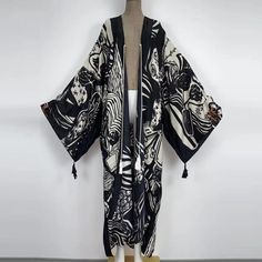 Moonlit Kimono (7318765764766) Kimono Fashion Street Style Casual, White Kimono Dress, Black And White Kimono, Striped Kimono, Belt Kimono, Belted Wrap Coat, Kaftan Tunic, Printed Kimono, White Kimono