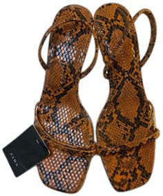 Low Heel Sandals, Zara Shoes, Zara Black, Black Tan, Snake Print, Black And Tan, Low Heels, Natural Color, Sandals Heels