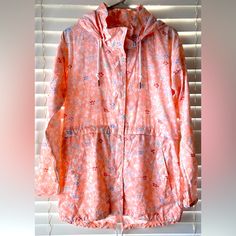 Columbia Peach Floral Lightweight Hooded Windbreaker Woman’s Size S Excellent Conditions Without Tag Never Worn , No Flaws. Comes From Free-Some Button Snap Closure. Pastel, Athleisure, Activewear, Work Out, Floral, Boho, Bohemian, Running, Travel, Work Out, Hiking, Camping. Pastel Athleisure, Womens Windbreaker, Travel Work, Columbia Jacket, Work Out, Boho Bohemian, Blue Orange, Snap Closure, Athleisure