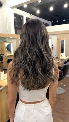 Ashy Bolyoge, Blonde 2024 Hairstyle, Lived In Dimensional Brunette, Black Hair With Highlights Straight, Cool Tone Highlights Brunettes, Cool Toned Balayage Brunette, Ashy Babylights On Dark Hair, Highlights In Black Hair, Color For Black Hair