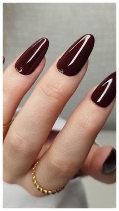 Discover 20+ Old Money Nail Colors You Need to Try to Be That Girl! Elevate your style with Old Money Nails that exude sophistication and class. From short classy nails to natural nails manicure, these money nails will help you look rich and refined. Embrace sophisticated nails and stay on trend with popular nail colors for a perfect finish to your minimal makeup look.