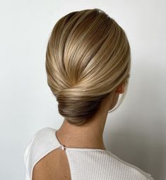 Sleek Wedding Chignon for Straight Hair Straight Hair Updo, Wedding Guest Hairstyles, Low Bun, Easy Hairstyles For Long Hair, Wedding Hair And Makeup, Hair Updos, Up Hairstyles