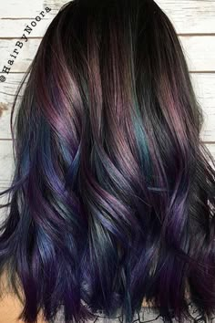 Crazy Hair Color Ideas For Brunettes, Peacock Hair Color, Subtle Hair Color, Oil Slick Hair, Rambut Brunette, Peacock Hair, Latest Hair Color, Rainbow Hair Color, Hair Color Crazy