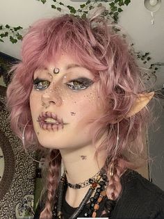 Fantasy Hair Front View, Pastry Chef Aesthetic Outfit, Hot Alt Makeup, Cool Alt Makeup, Cool Hair Color Ideas For Short Hair, Fairy Aesthetic Hair, Fairy Haircut, Gay Nails, Alt Hairstyles