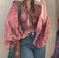 Pink Hippy Outfit, Pink Boho Outfits, Aesthetic Boho Outfits, Pink Hippie Outfit, Pink Boho Outfit, 70 Outfits 70s Fashion, Vintage Hippie Outfits, Hippy Fits, 70s Aesthetic Outfit