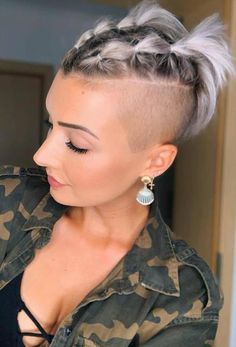 Cute pixie haircut ideas | Hairstyle tutorial ideas | Easy hairstyle ideas Cute Pixie Haircut, Hair Dues, Prom Styles, Cute Pixie Haircuts, Pixie Haircut Ideas, Cool Short Hairstyles, Prom Hairstyles For Short Hair, Tutorial Ideas, Haircut Short