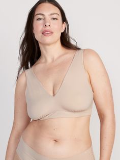 deep v-neck wide straps elastic-banded hem fitted high coverage hits above ribcage light support for a-c cups xs = 34a, 32b cup sizes s = 32c, 34b, 36a cup sizes m = 34c, 34d, 36B, 36c, 38b cup sizes l = 34d, 34dd, 36c, 36d, 38b, 40b cup sizes xl = 38dd, 40d, 40dd cup sizes xxl = 42d, 42dd cup sizes models are approx.  5'9" and wear sizes s (4), l (12), and xl (18)machine wash according to the care instruction label Bralette Top, Top Hits, Cup Sizes, Bralette Tops, Rib Cage, Wide Straps, Deep V Neck, Bralette, Old Navy