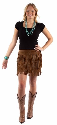 Brown short fringe leather skirt by Scully. This playful suede fringe skirt features three tiered fringe panels. It has a wide single point waistband. Rear zip closure that gives it that fitted shape.. Dry clean only. Perfect western style suede skirt for any cowgirl. Perfect for the rodeo, trip to Nashville or a country music concert festival. Color: Cinnnamon Brown Fringe Mini Skirt, Fringe Leather Skirt, Brown Skirt Outfit, Cowgirl Skirt, Country Music Concert, Suede Fringe Skirt, Preppy Fits, Country Music Concerts, Concert Festival