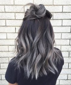 Grey Ombre Hair, Gray Balayage, Ombre Hair Color, Short Hairstyle, Winter Hairstyles, Grey Hair, Ombre Hair, Hair Dos, Balayage Hair