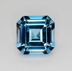 Natural 13.42 Carat Fancy Swiss Blue Topaz For Jewelry Red Spinel, Swiss Blue Topaz, Aquamarine Blue, Natural Red, Blue Topaz, Pink Color, Topaz, Auction, Gems