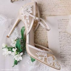 Embroidered Vines, Simple Wedding Shoes, Ivory Heels, Gold Wedding Shoes, Exotic Wedding, Wedge Wedding Shoes, Wedding Shoes Low Heel, Perfect Wedding Shoes, Feminine Wedding