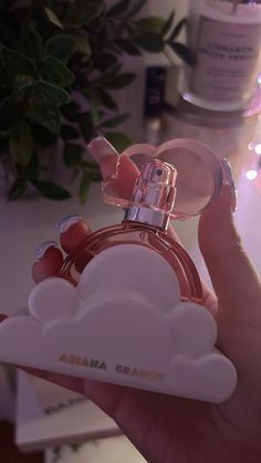 Noriker Horse, Kate Spade Perfume, Ariana Perfume, Ariana Grande Perfume, Musk Perfume, Cloud Pink, Pink Perfume, Perfume Collection Fragrance, Vanilla Orchid