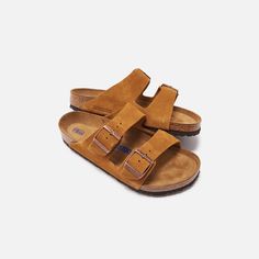 Birkenstock Sandals, Birkenstock Arizona, Spring Tops, Fun Bags, Birkenstock, Cork, Clothing And Shoes, Arizona, Womens Sandals