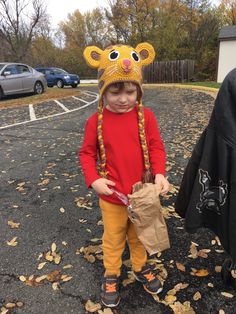 Daniel Tiger hat is the great part of Daniel Tiger costume and hat to wear for cold season. Hat is made from 100% acrylic. Here you can find more Daniel Tiger's Neighborhood show characters: https://www.etsy.com/shop/Ambercraftstore?ref=hdr_shop_menu&section_id=19676512 I can make matching mittens, scarfs, legs warmers, socks and much more. Daniel Tiger Costume, Girl Crochet Hat, Tiger Halloween Costume, Daniel Tiger Birthday Party, Childrens Halloween Costumes, Crochet Tiger, Tiger Birthday Party, Crochet Hats For Boys, Girls Crochet Hats