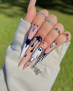 Halloween Nail Design, Queen Nails, Tapered Square Nails, Halloween Acrylic Nails, Acrylic Nails Coffin Pink, Nails Only