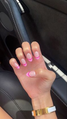 Summer Nails Tips, Cute And Easy Nail Designs, Two Color French Tip Nails, Preppy Nails, Pink Tip Nails, Teen Nails, Quartz Nails, Spring Break Nails, Hippie Nails