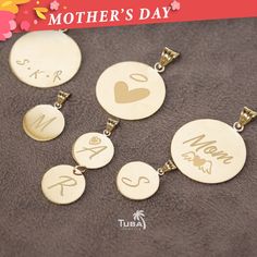 Here is a Personalized Gift for Mother's Day  Are you looking for a both "Affordable and Quality" gift gold jewelries for your loved one? You may be too close. 💝 A Precious Gift... For a Precious Heart... 🎁 👑 MATERIAL * Disc Pendant: 14K Solid Gold. (NOT Filled or Plated.) * Chain: 14K Solid Gold. (NOT Filled or Plated.) * Handmade Jewelry 🥇STAMPED FOR AUTHENTICITY * This gold jewelry is stamped to show it is 14 carat. ⚖️ PENDANT DIMENSIONS ⚖️ * Disk Diameter: 10mm, 15mm, 20mm  * The Average Customized Yellow Gold Jewelry Gift For Mom, Customized 14k Gold Jewelry For Mother's Day, Customizable Yellow Gold Jewelry For Mom, 14k Stamped Jewelry For Mother's Day Personalized Gift, Personalized 14k Stamped Jewelry For Mother's Day, 14k Gold Jewelry Gift For Mom, Gold Disk Necklace, Handwriting Necklace Custom, 14k Gold Initial Necklace