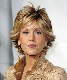 Jane Fonda Short Straight Formal Big Cornrows, Jane Fonda Hairstyles, Women Haircuts, Long Haircut, Haircuts Ideas, Asymmetrical Hairstyles, Shoulder Hair, Bangs Short, Shag Hairstyles