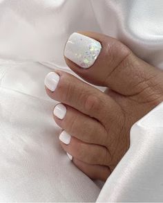 Cute Pedicure Ideas Toenails White, Pedicure Ideas White Glitter, White And Glitter Pedicure, Bachelorette Pedicure, White Sparkle Pedicure, Acrylic Toenail Designs, Toenails For Wedding, Pedicure White Toenails, White Glitter Pedicure