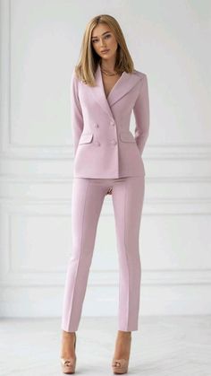 Pink Pants Outfit, Look Festival, Best Winter Outfits, Black Dresses Classy, Boutique Pants, Perfect Office, Office Casual Outfit, Office Outfit, Classy Work Outfits