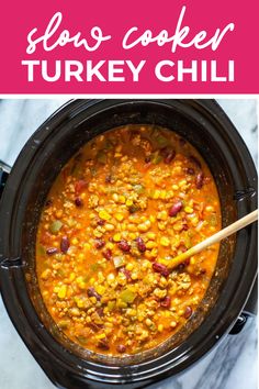 slow cooker turkey chili with text overlay