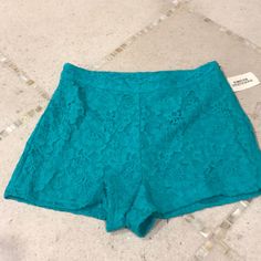 Brand New, Tags Attached Ladies Shorts In Size Small. These Beautiful Shorts Are Lace With Side Zipper In Such A Vibrant Color, Just In Time For The Season. Dress It Up With A Chic Black Tank Or Dress It Down With A White Shirt... Forever 21 Bottoms With Built-in Shorts For Summer, Forever 21 Green Spring Bottoms, Forever 21 High Waist Green Bottoms, Forever 21 Green High-waist Bottoms, Spring Stretch Shorts By Forever 21, Forever 21 Fitted High-waisted Shorts, Forever 21 High-waisted Shorts, Fitted Forever 21 Shorts, Green Forever 21 Bottoms For Summer