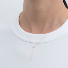 A chain necklace that changes your expression according to the movement of the body.
The softness unique to a delicate chain is just right.
If you combine it with a 10cm adjuster, it will be 50 cm and enjoy the atmosphere. Minimalist Long Drop White Necklace, Minimalist White Long Drop Necklace, Minimalist Lariat Necklace With Satellite Chain, Minimalist Adjustable Chain Necklace For Layering, Delicate Drop Necklace With Clavicle Chain For Everyday, Minimalist Drop Necklace For Layering, Delicate Clavicle Chain Drop Necklace For Everyday, Rose Gold Lariat Chain Necklace With Adjustable Chain, Modern Adjustable Cable Chain Necklace