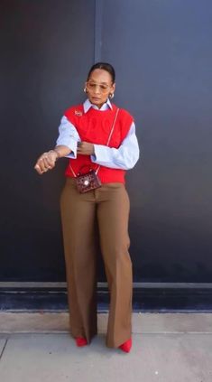 Sports Professional Outfits, Pants Dress Outfit, Turtleneck And Collared Shirt, Going To Get Nails Done Outfit, Black Women Trousers Outfit, Outfit Inspo Fall Work, Professional Outfits Women Cardigan, Coorprate Baddie Outfits, Pattern Jacket Outfit