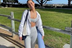 Modest Workout, Modest Gym Outfit, Lulu Outfits, Pilates Outfit, Modele Fitness, Gymwear Outfits, Gym Crush, Ootd Women, Gym Attire