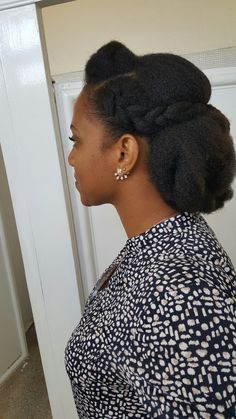 Cornrow and pinup on 4c natural hair Styles For Medium Length Hair, Pelo Afro, Hairstyles For Medium Length Hair, Braided Hairstyles Updo, Penteado Cabelo Curto, Natural Hair Inspiration