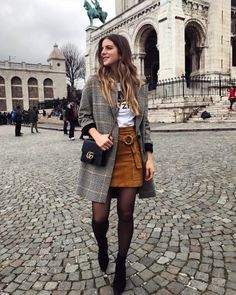 Outfits invernales con pocas prendas para no parecer una cebollita Outfit Chic, Coat Outfit, Paris Outfits, Mode Inspo, Cozy Outfit, Looks Style, Mode Inspiration, Winter Fashion Outfits