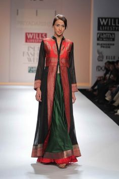 wills-lifestyle-india-fashion-week-2012 (3) Indian Runway, Ritu Kumar, India Fashion Week, Fashion Indian, Sari Dress, Salwar Kamiz, Indian Gowns Dresses, Winter Festival