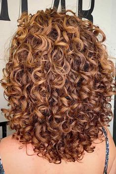 The Deva Cut: Reveal The Natural Beauty Of Your Curls, Waves, And Natural Locks ★ Diva Haircut Curly, Spot Perm, Deva Haircut, Diva Cut Curly Hair, Deva Curl Haircut, Deva Cut Curly Hair, Naturally Curly Hair Cuts, Medium Perm, Deva Curl Cut