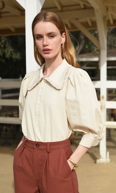 THIS IS A SAMPLE. Measurements are appox Length: 23 1/4" Chest: 18 1/2" Style #: G226T6615 Cream Collared Blouse For Fall, Beige Collared Blouse For Formal Occasions, Cream Blouse With Collar For Fall, Beige Blouse With Collar For Formal Occasions, Classic Beige Collared Blouse, Beige Collar Blouse For Daywear, Beige Collared Blouse For Daywear, Fitted Beige Collared Blouse, Collared Blouse