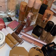 Makeup Collection Aesthetic Black, Vision Board Aesthetic Pictures Makeup, Aesthetic Pictures Of Makeup Products, Black Makeup Products Aesthetic, Beauty Supply Makeup, Makeup Products Black Women, Makeup Items Aesthetic, Luxury Makeup Aesthetic, Makeup Aesthetic Products