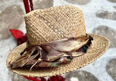 Greek handmade hats made of linen! They are unique pieces produced once! The natural leather embraces the linen hat in a lovely way that fits all moments! Ioannis Melahris hats are handmade, artisanal, works of art and their production is limited! Handmade Natural Fedora With Short Brim, Natural Handmade Fedora With Short Brim, Handmade Natural Panama Hat With Short Brim, Handmade Natural Hat Bands For Spring, Brown Artisan Toquilla Straw Hat, Handmade Brown Brimmed Panama Hat, Handmade Brown Panama Hat With Brim, Unique Fedora With Short Brim For The Beach, Unique Brimmed Fedora For Beach